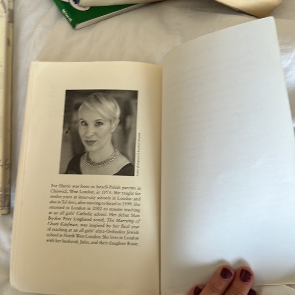 Novel/Book: The Marrying of Chani Kaufman - Picture 5 of 5